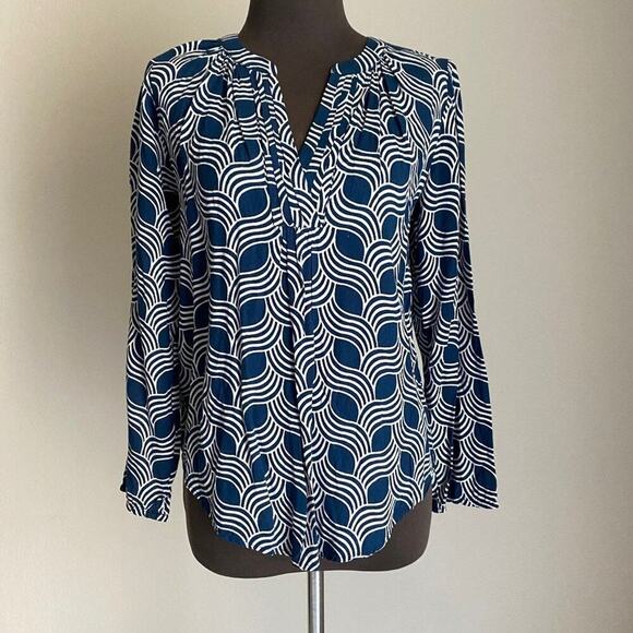 ESCAPADA sz S‎ blue white print v-neck work blouse - Picture 1 of 8